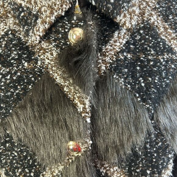 NWT Carlisle Brown With Faux Fur Trim Coat - Picture 3 of 7